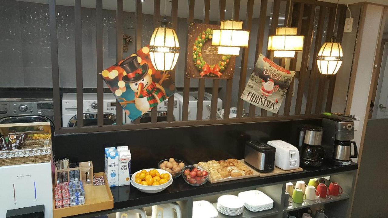 J-Honor Guesthouse Seul Dış mekan fotoğraf