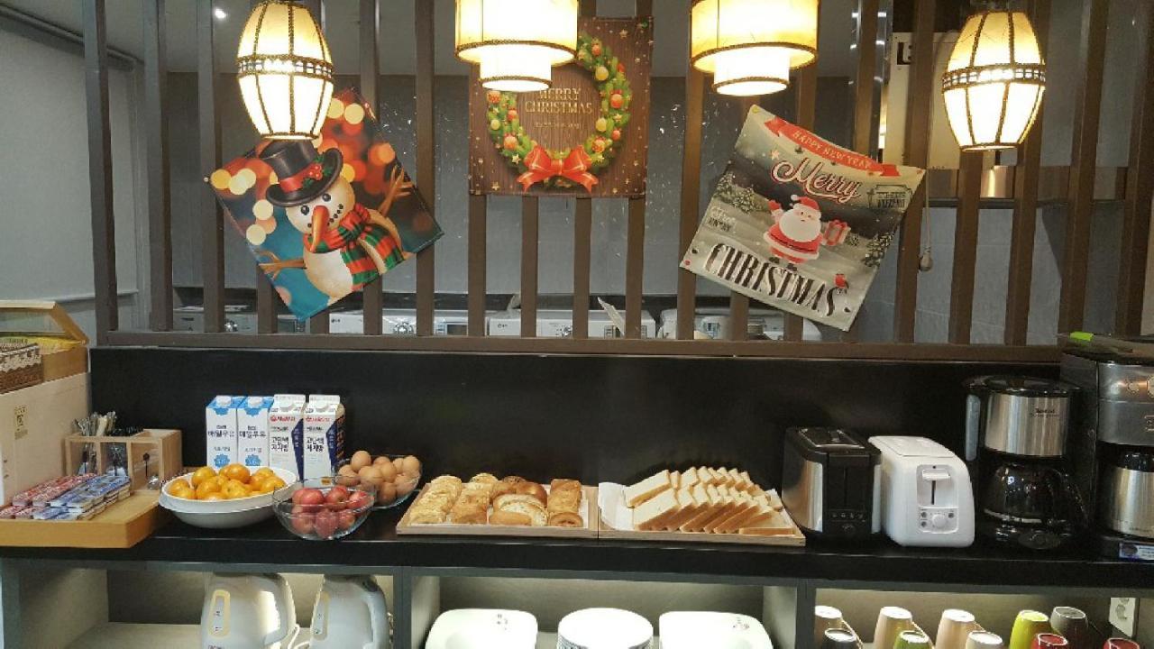 J-Honor Guesthouse Seul Dış mekan fotoğraf